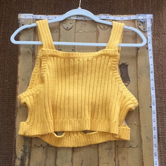 NASTY GAL STRETCH YELLOW 2PC CROP SKIRT SET M - Picture 4 of 13